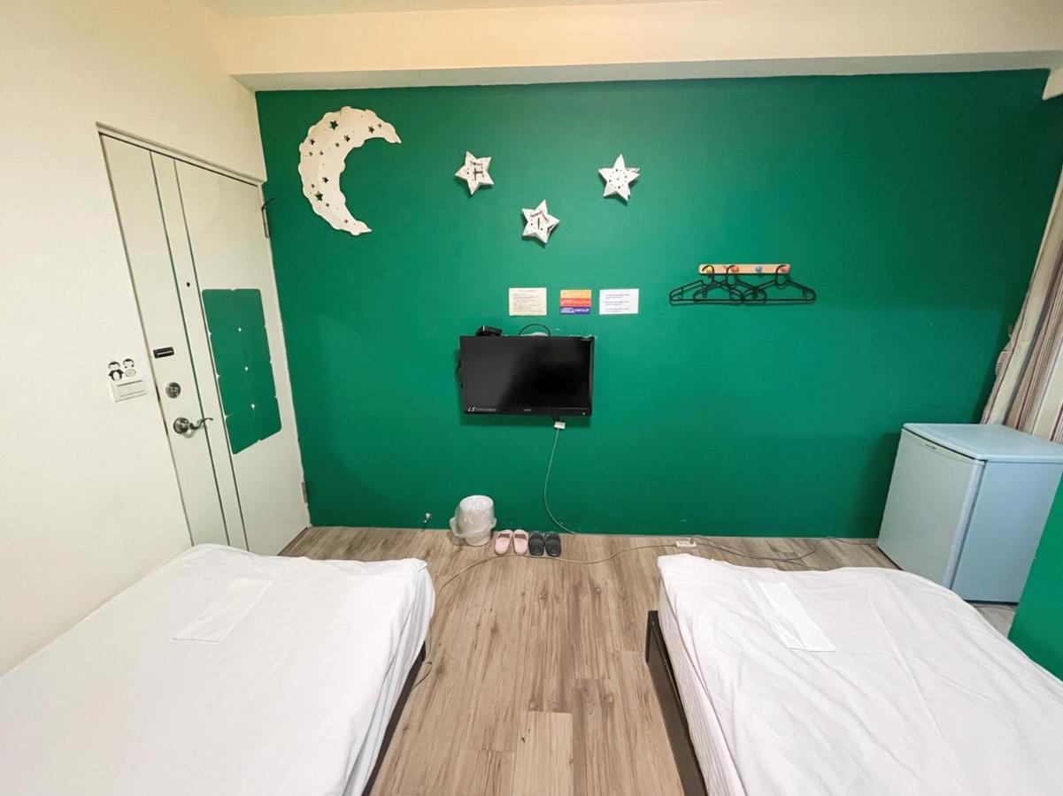 Fengjia Muxia Apartment Taichung Bagian luar foto