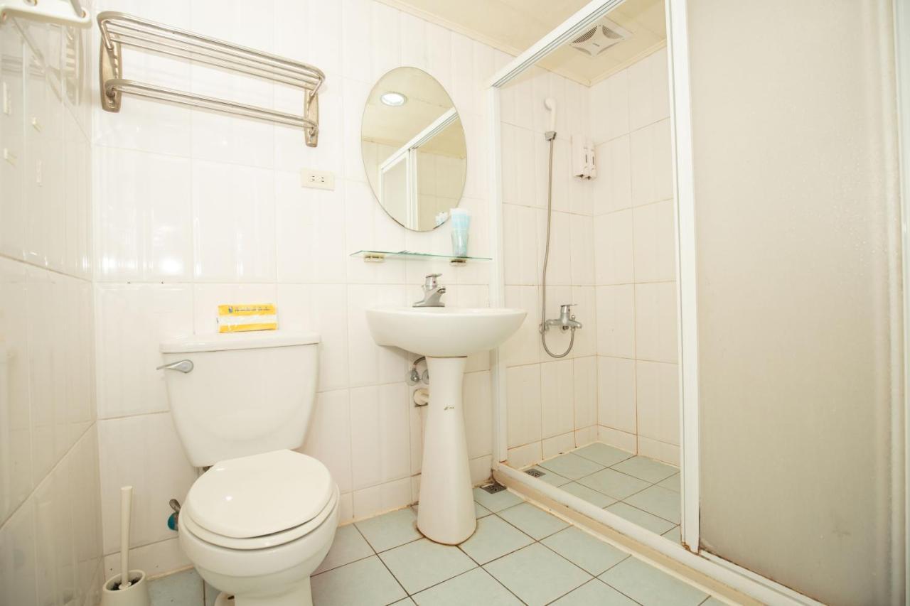 Fengjia Muxia Apartment Taichung Bagian luar foto