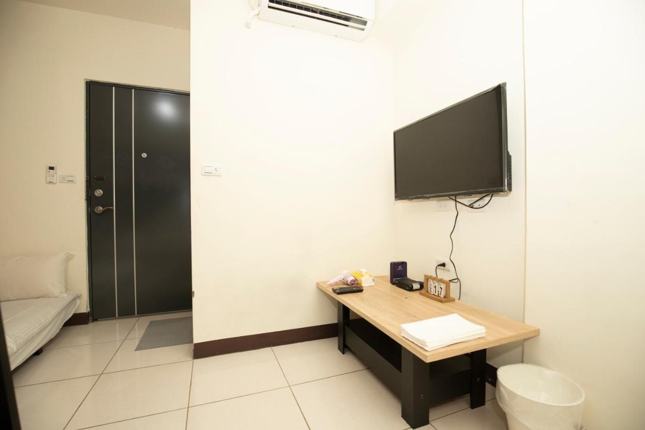 Fengjia Muxia Apartment Taichung Bagian luar foto