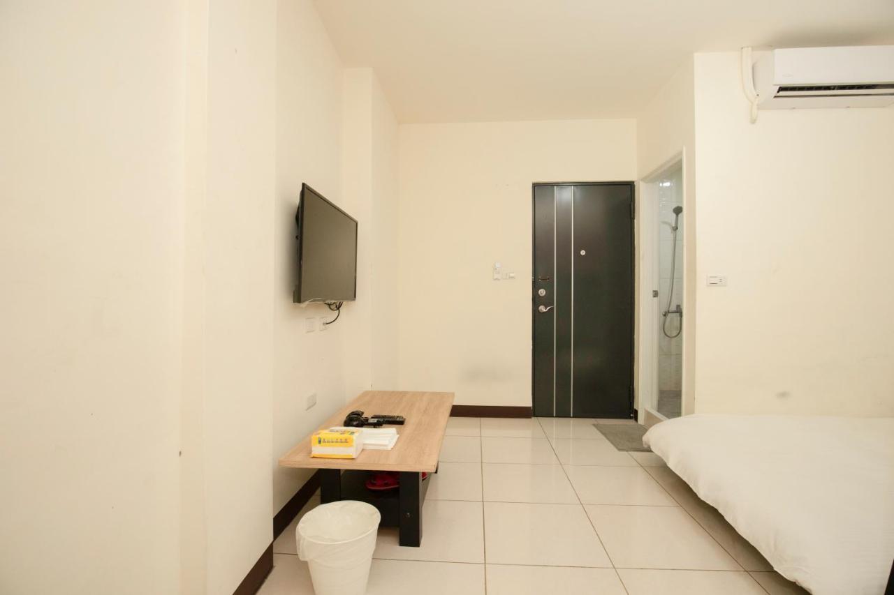 Fengjia Muxia Apartment Taichung Bagian luar foto