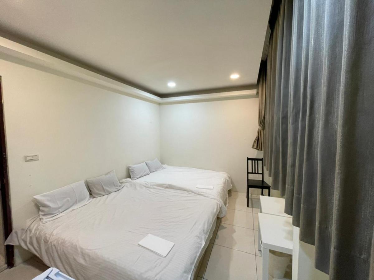 Fengjia Muxia Apartment Taichung Bagian luar foto